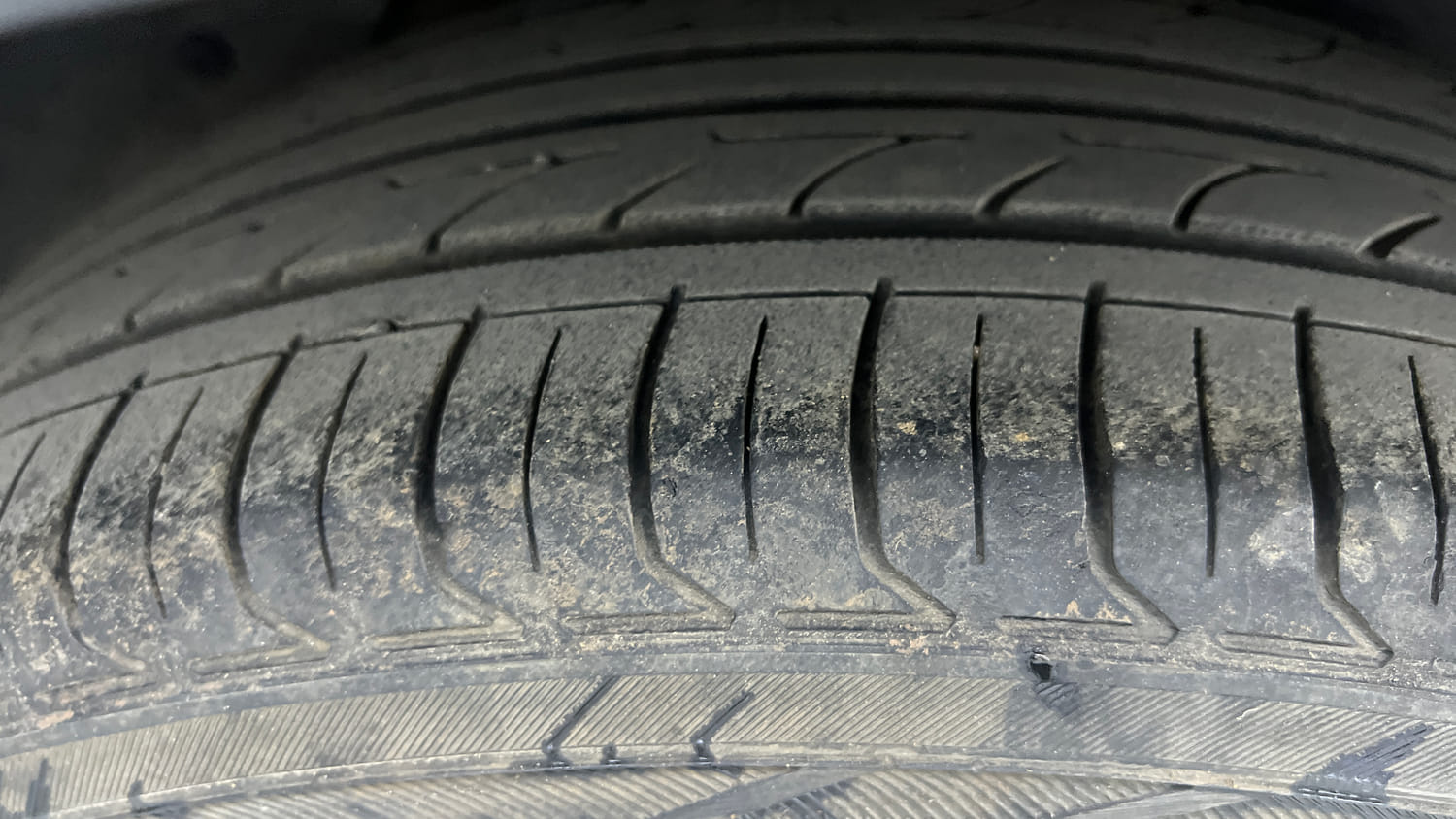 Used 2018 Hyundai Creta SX Plus 1.6 AT CRDI Diesel Automatic tyres RIGHT REAR TYRE TREAD VIEW