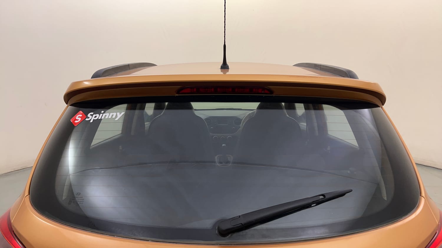 Used 2015 Hyundai Grand i10 Asta AT 1.2 Kappa VTVT Petrol Automatic top_features Rear defogger