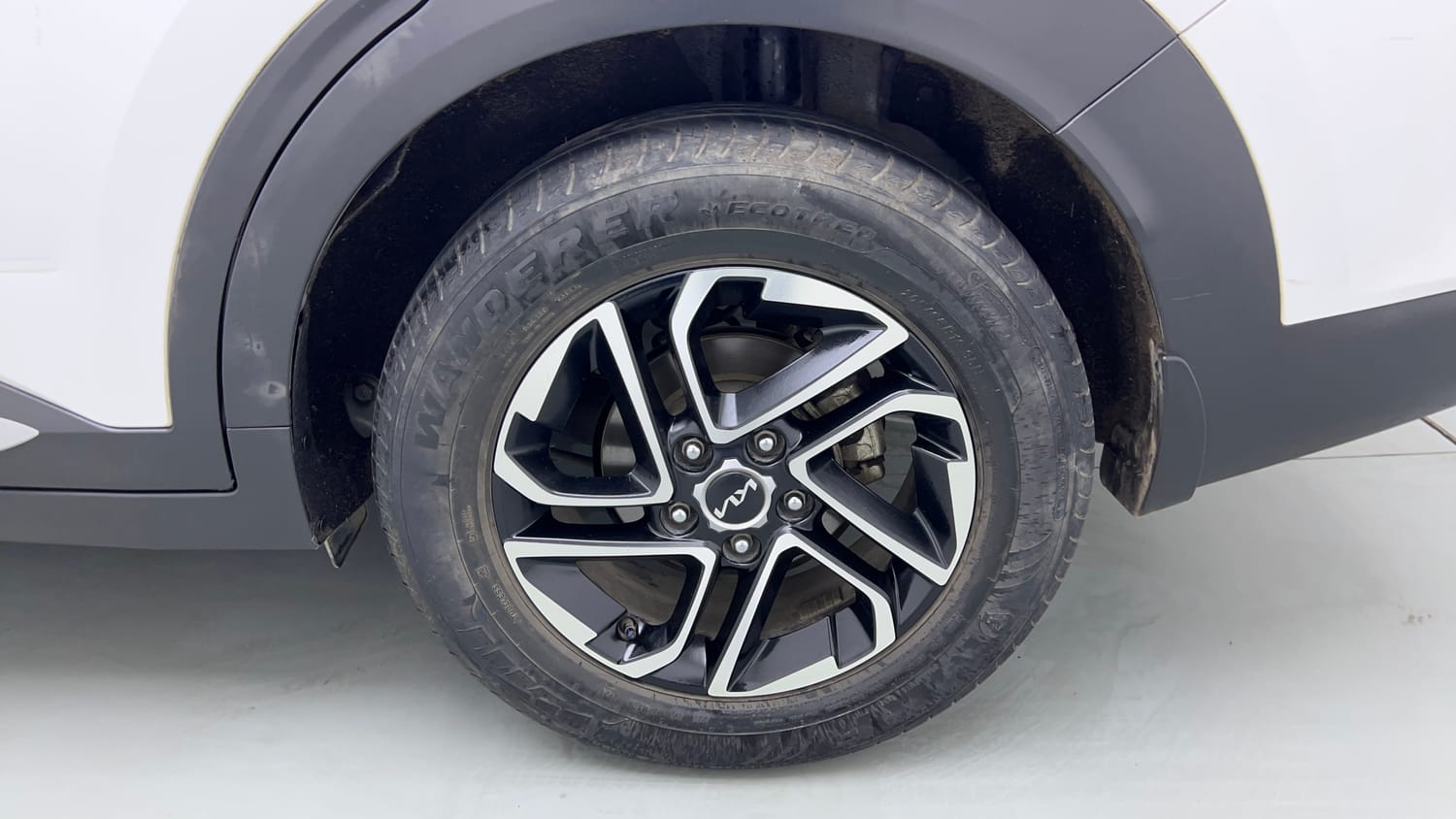 2024 Kia Carens Luxury Plus 1.5 Turbo Petrol DCT 7 STR-36