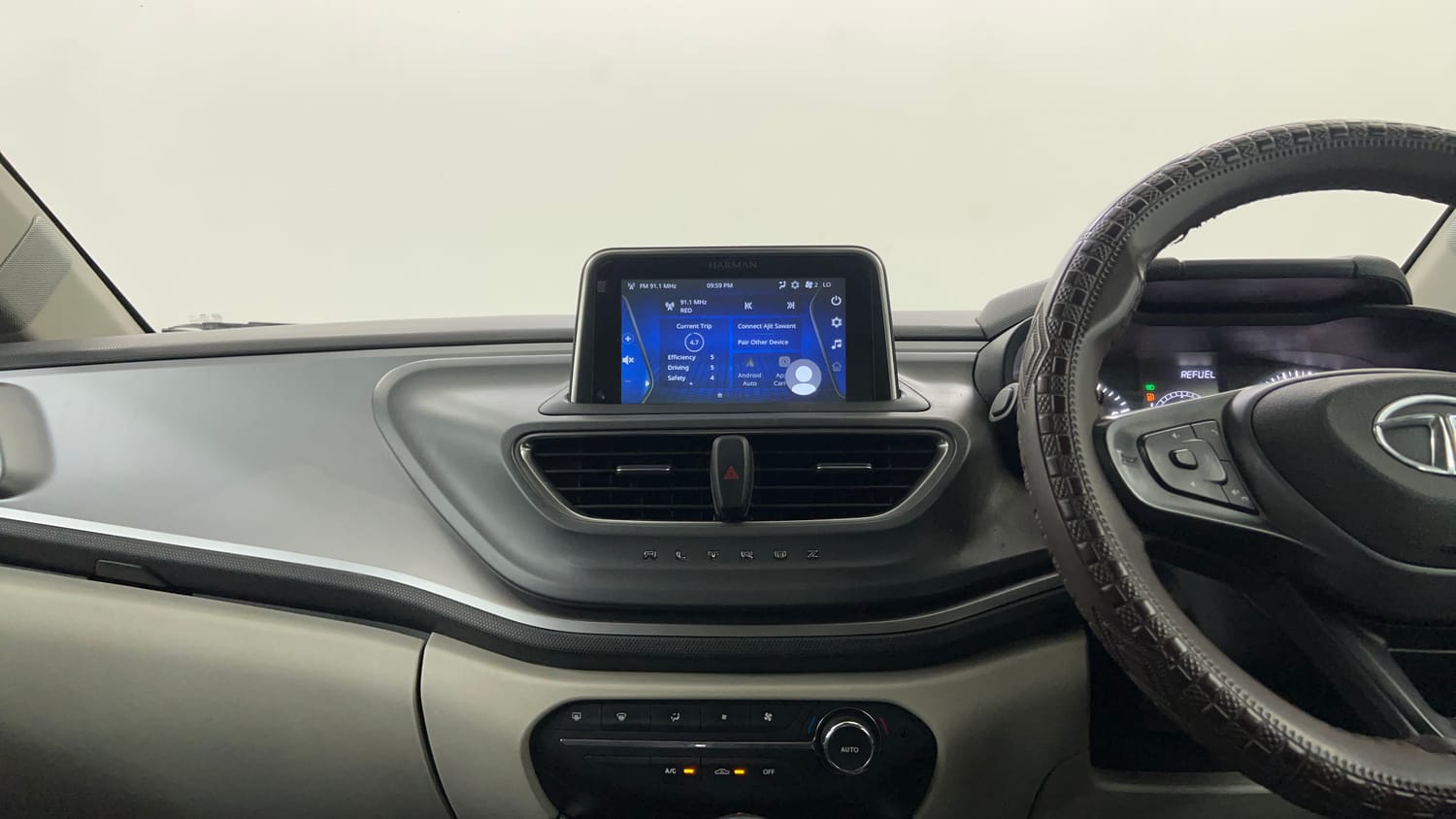 Used 2023 Tata Altroz XZ Petrol Petrol Manual interior MUSIC SYSTEM & AC CONTROL VIEW