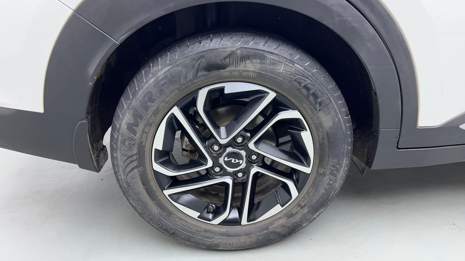 2024 Kia Carens Luxury Plus 1.5 Turbo Petrol DCT 7 STR-34