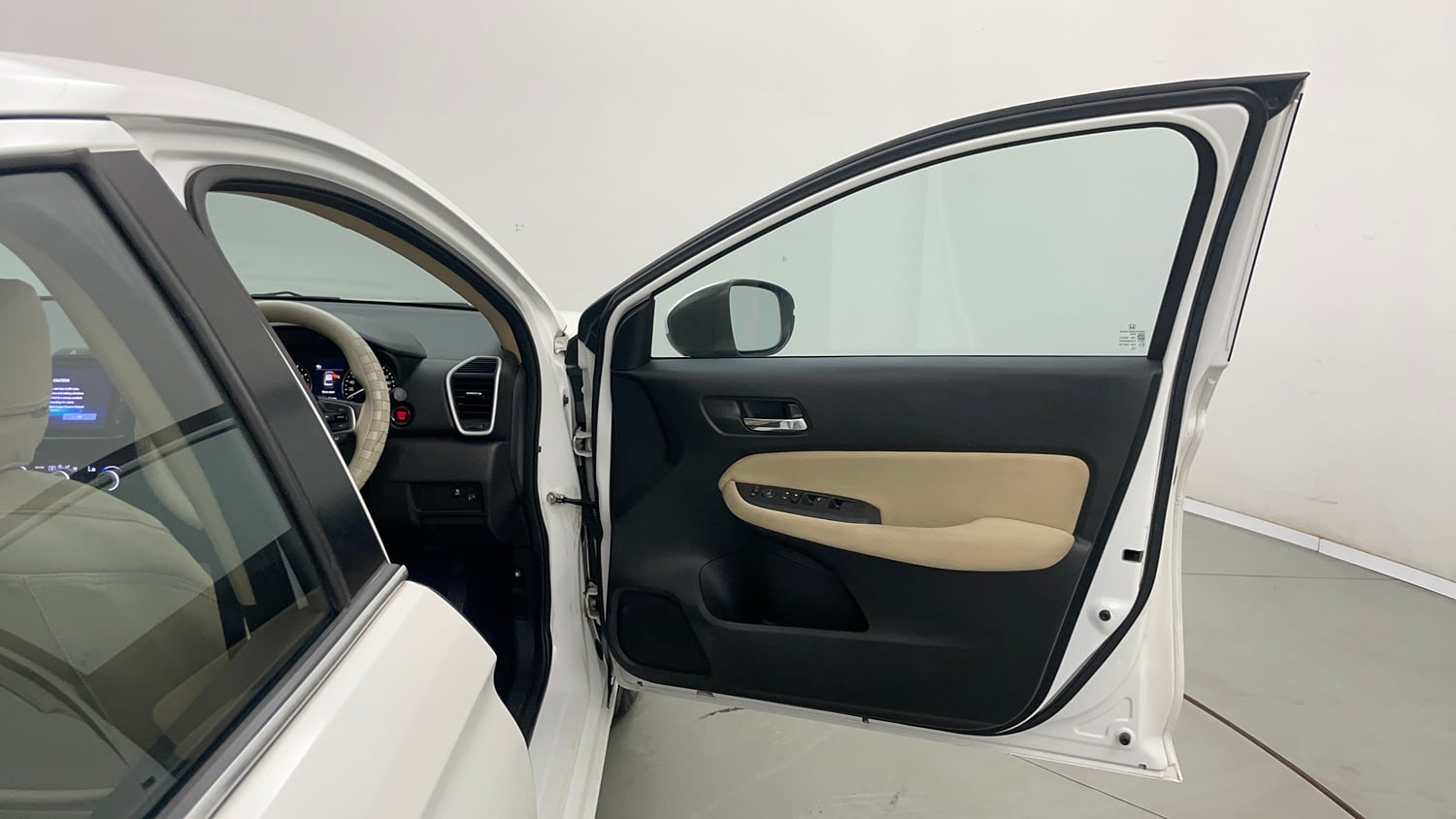 Used 2023 Honda City V Petrol MT Petrol Manual interior RIGHT FRONT DOOR OPEN VIEW