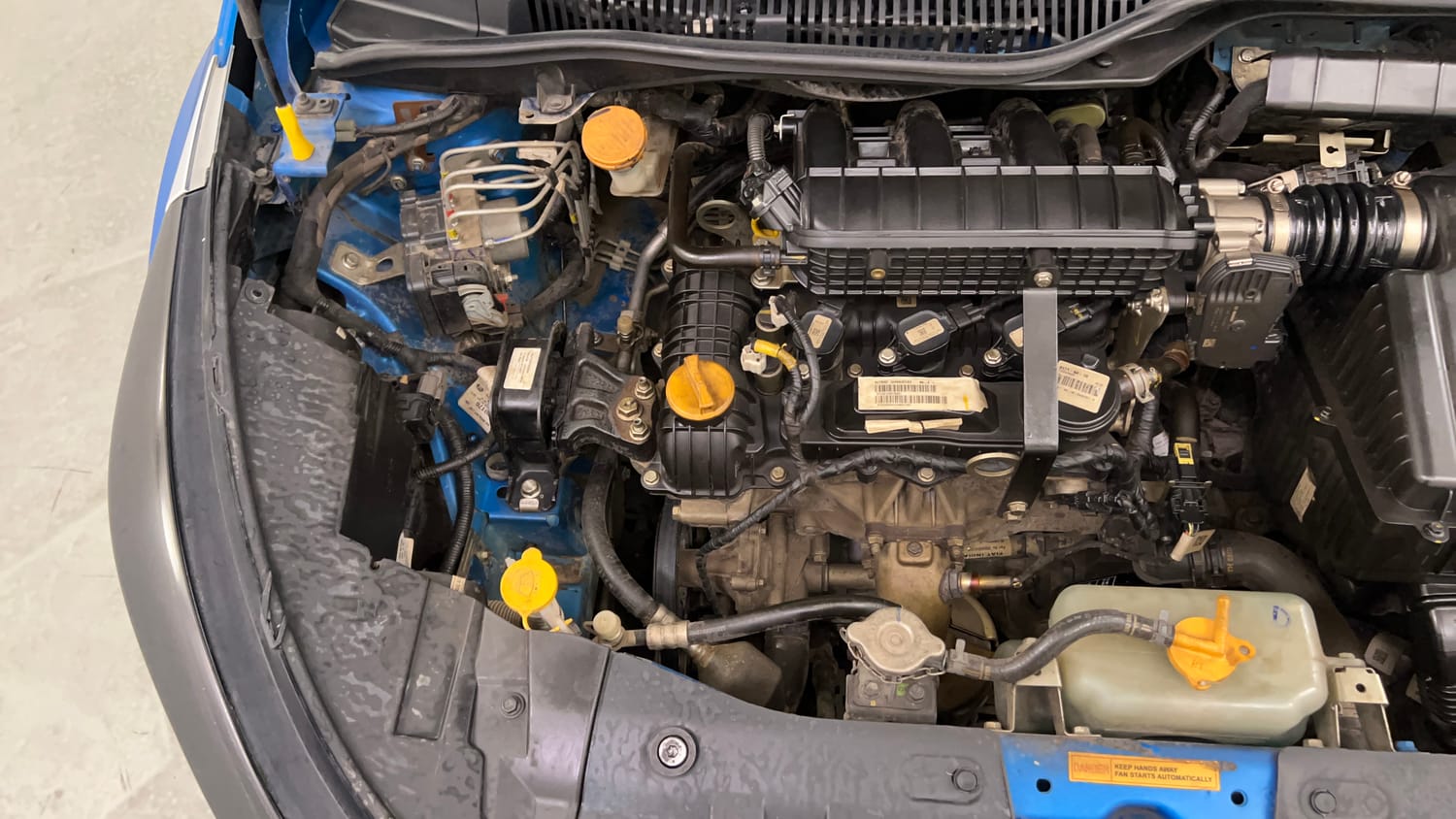 Used 2023 Tata Altroz XZ Petrol Petrol Manual engine ENGINE RIGHT SIDE VIEW
