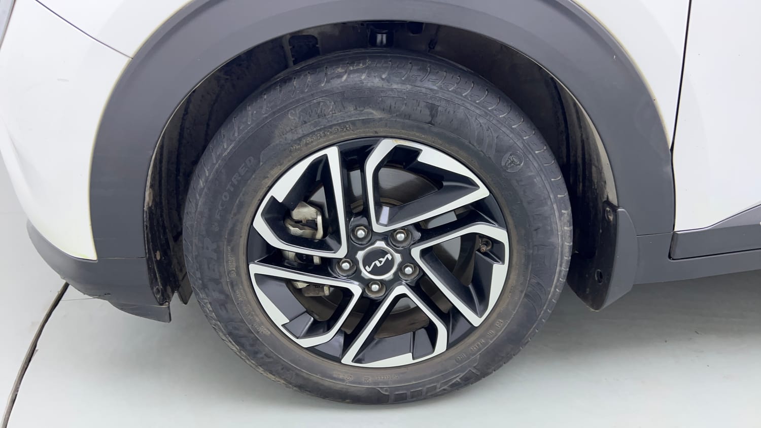 2024 Kia Carens Luxury Plus 1.5 Turbo Petrol DCT 7 STR-35