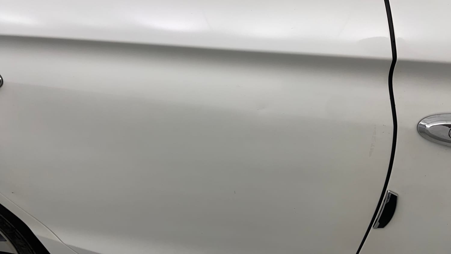 Used 2023 Honda City V Petrol MT Petrol Manual dents MINOR DENT