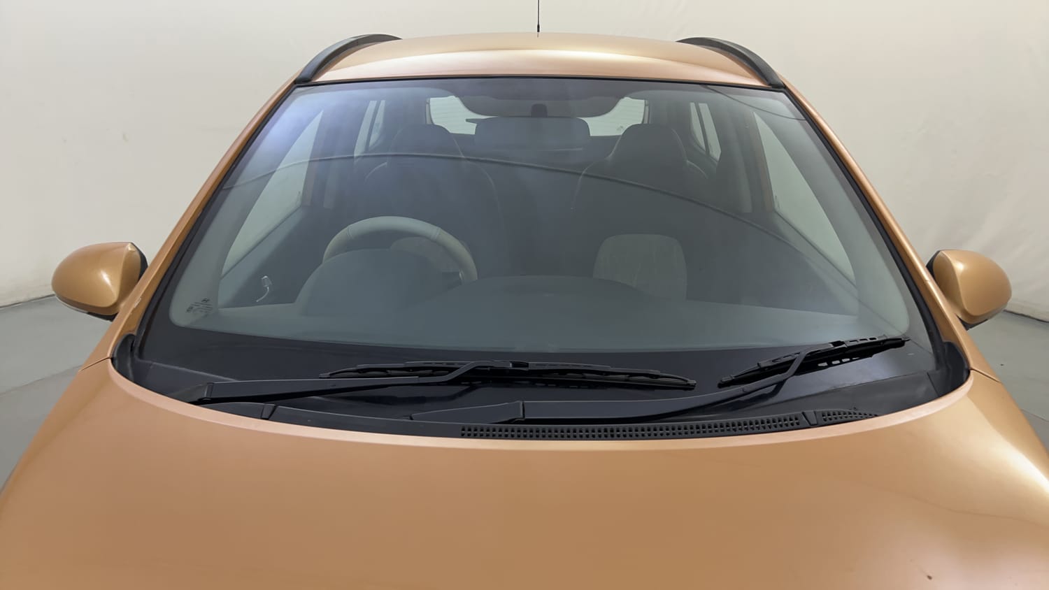 Used 2015 Hyundai Grand i10 Asta AT 1.2 Kappa VTVT Petrol Automatic exterior FRONT WINDSHIELD VIEW