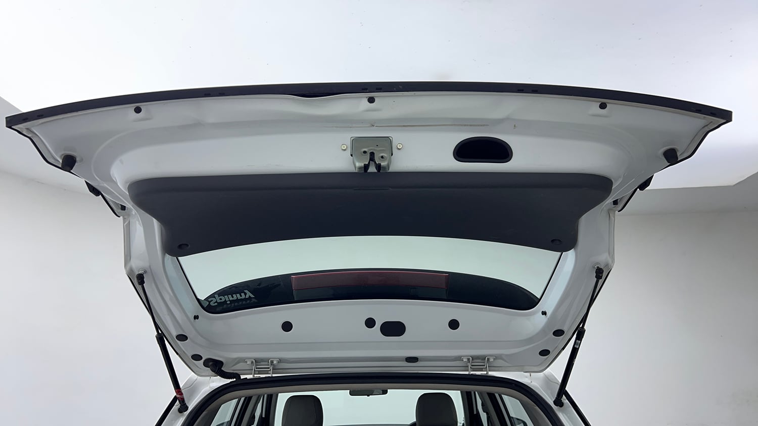 Used 2024 Hyundai Creta 1.5 MPi Petrol MT E Petrol Manual interior DICKY DOOR OPEN VIEW