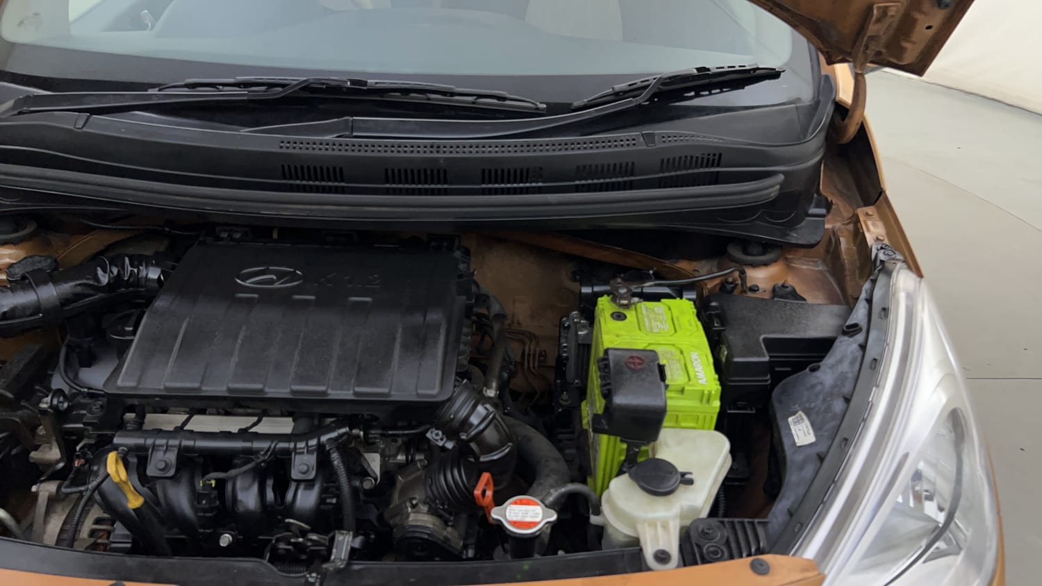 Used 2015 Hyundai Grand i10 Asta AT 1.2 Kappa VTVT Petrol Automatic engine ENGINE LEFT SIDE HINGE & APRON VIEW