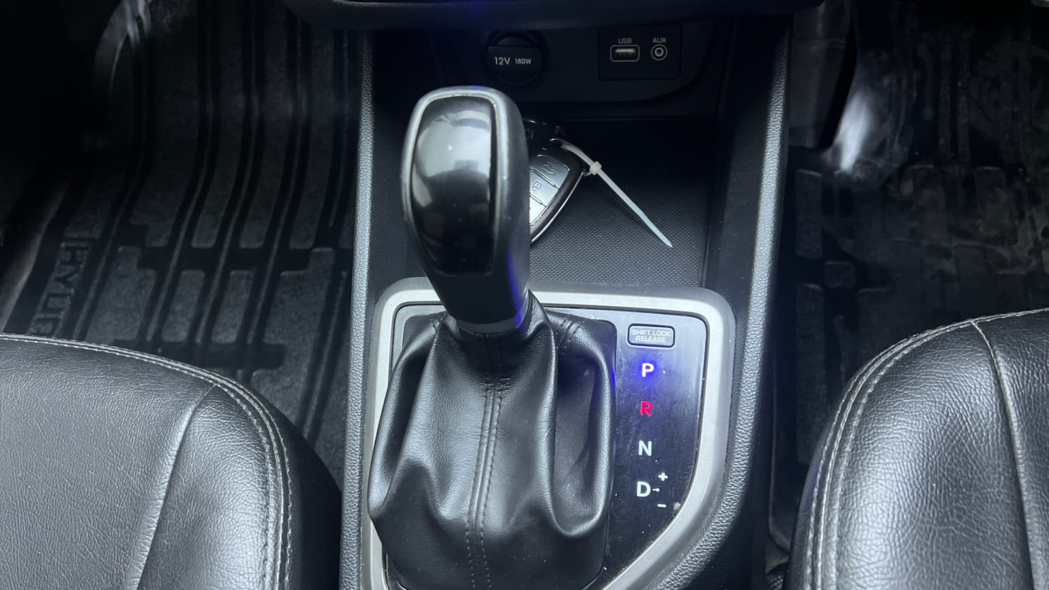 Used 2018 Hyundai Creta SX Plus 1.6 AT CRDI Diesel Automatic interior GEAR  KNOB VIEW