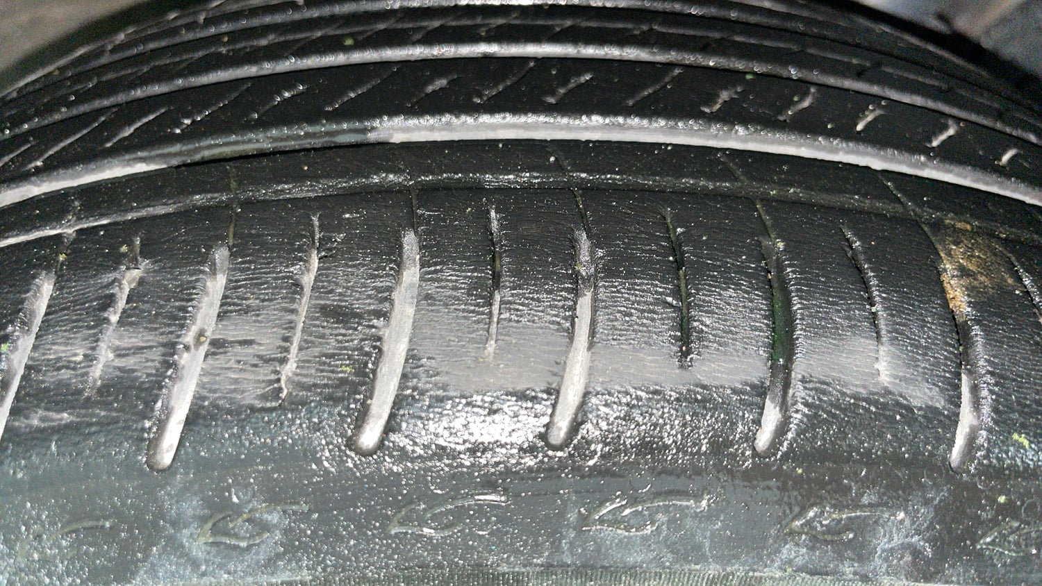 Used 2023 Honda City V Petrol MT Petrol Manual tyres RIGHT FRONT TYRE TREAD VIEW