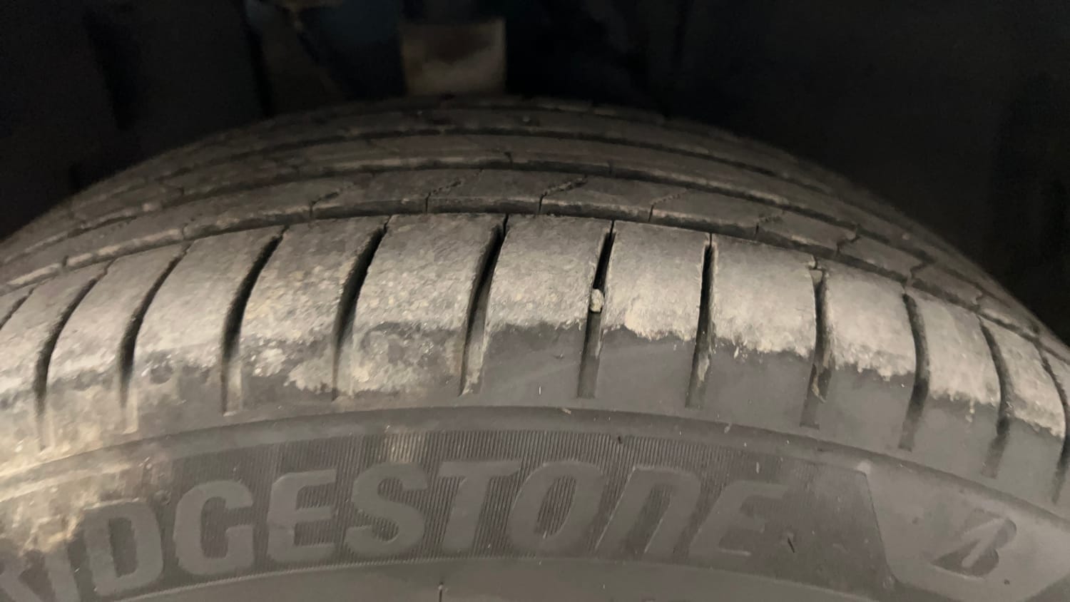 Used 2023 Tata Altroz XZ Petrol Petrol Manual tyres RIGHT FRONT TYRE TREAD VIEW
