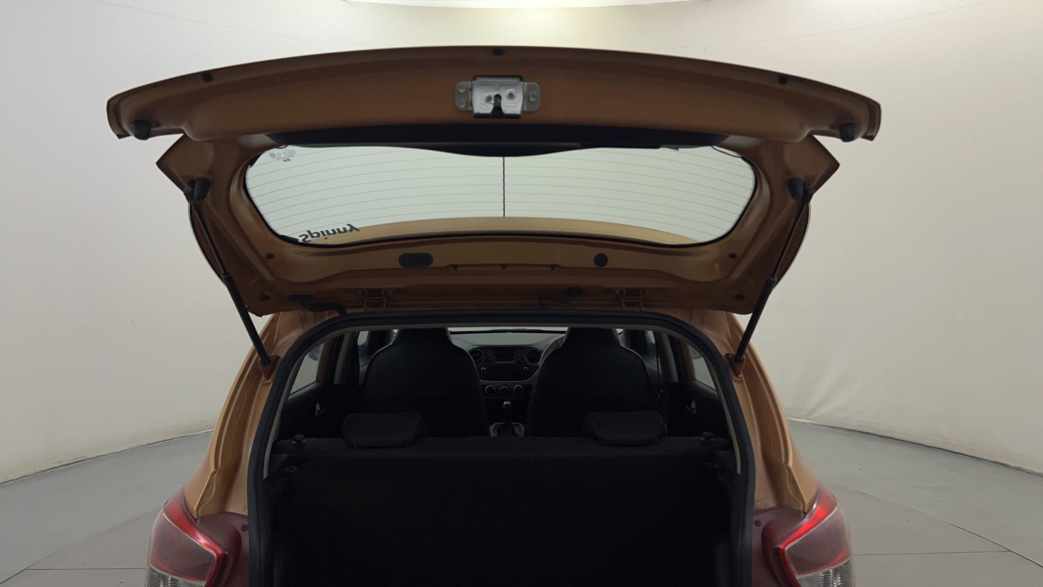 Used 2015 Hyundai Grand i10 Asta AT 1.2 Kappa VTVT Petrol Automatic interior DICKY DOOR OPEN VIEW
