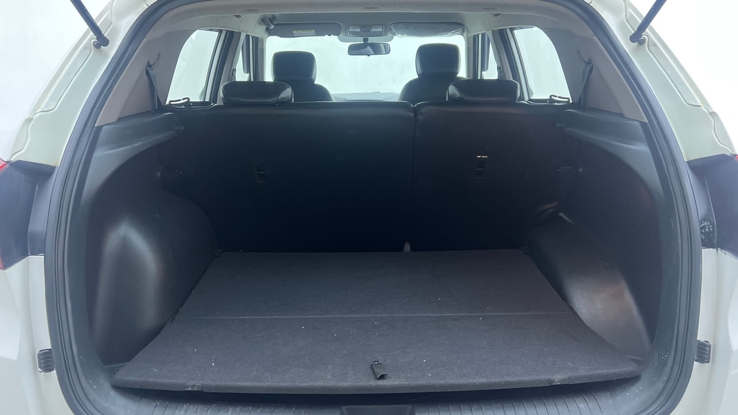 Used 2018 Hyundai Creta SX Plus 1.6 AT CRDI Diesel Automatic interior DICKY INSIDE VIEW