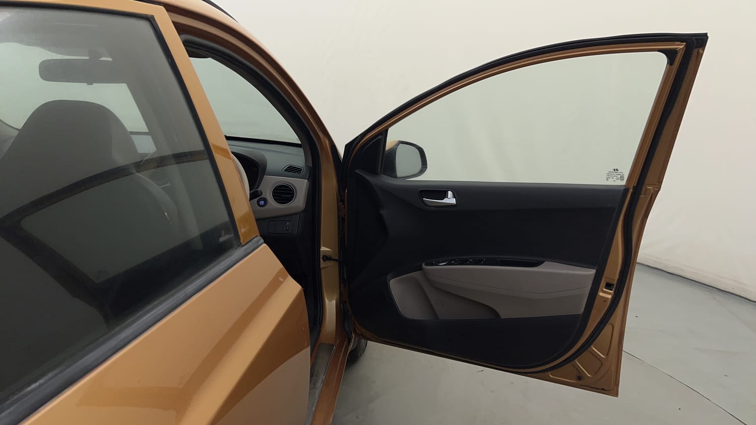 Used 2015 Hyundai Grand i10 Asta AT 1.2 Kappa VTVT Petrol Automatic interior RIGHT FRONT DOOR OPEN VIEW