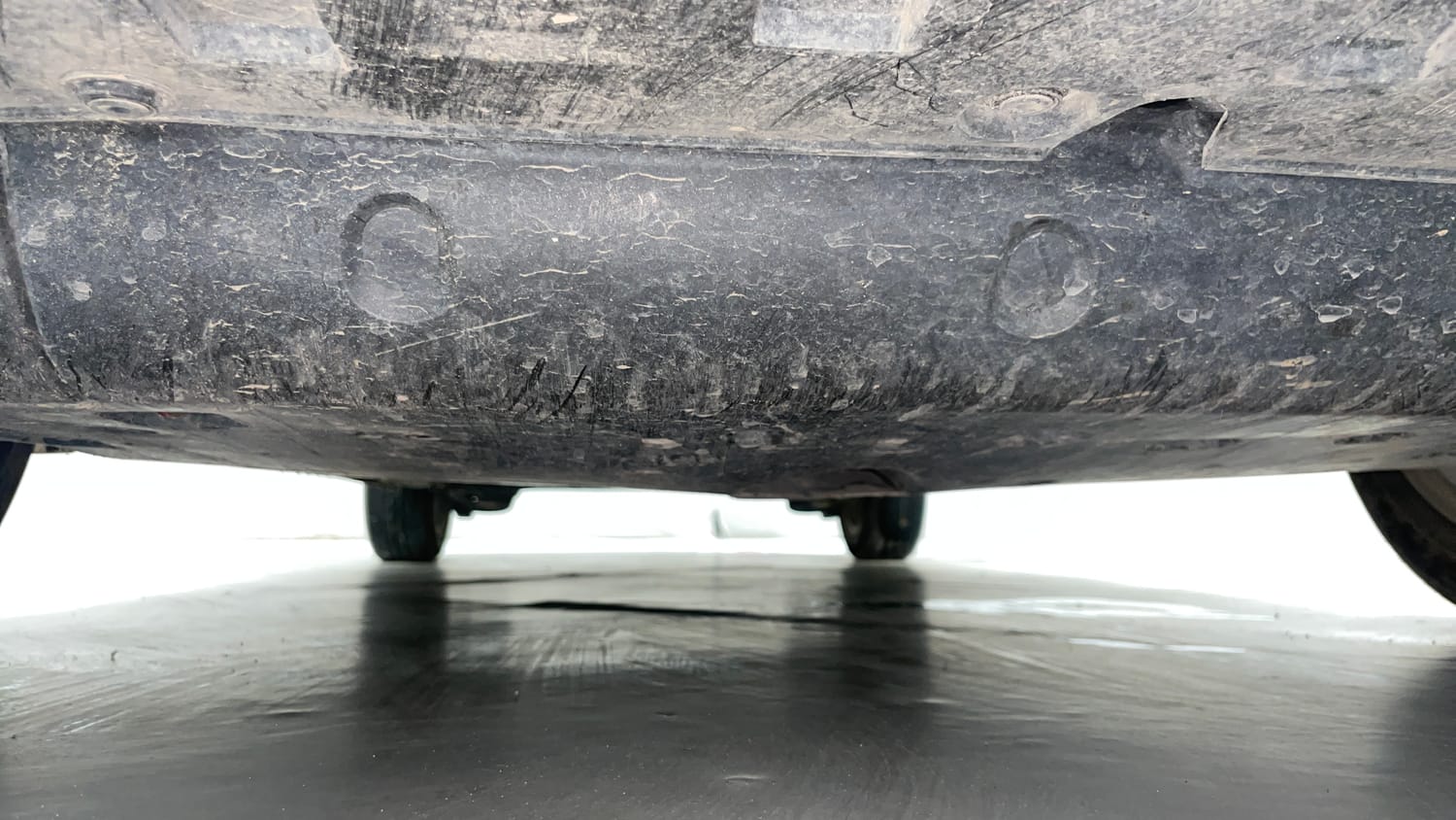 Used 2023 Honda City V Petrol MT Petrol Manual extra FRONT LEFT UNDERBODY VIEW