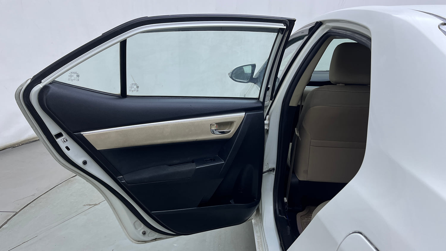 Used 2015 Toyota Corolla Altis G AT Petrol Petrol Automatic interior LEFT REAR DOOR OPEN VIEW
