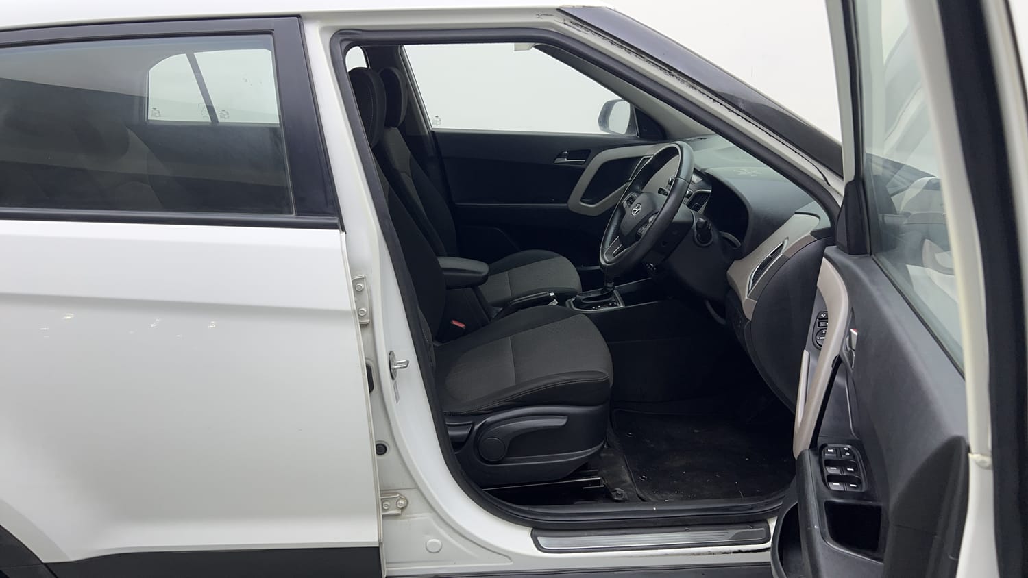 Used 2016 Hyundai Creta 1.6 SX Plus AT Petrol Petrol Automatic interior RIGHT SIDE FRONT DOOR CABIN VIEW