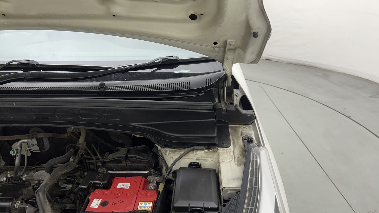 Used 2016 Hyundai Creta 1.6 SX Plus AT Petrol Petrol Automatic engine ENGINE LEFT SIDE HINGE & APRON VIEW
