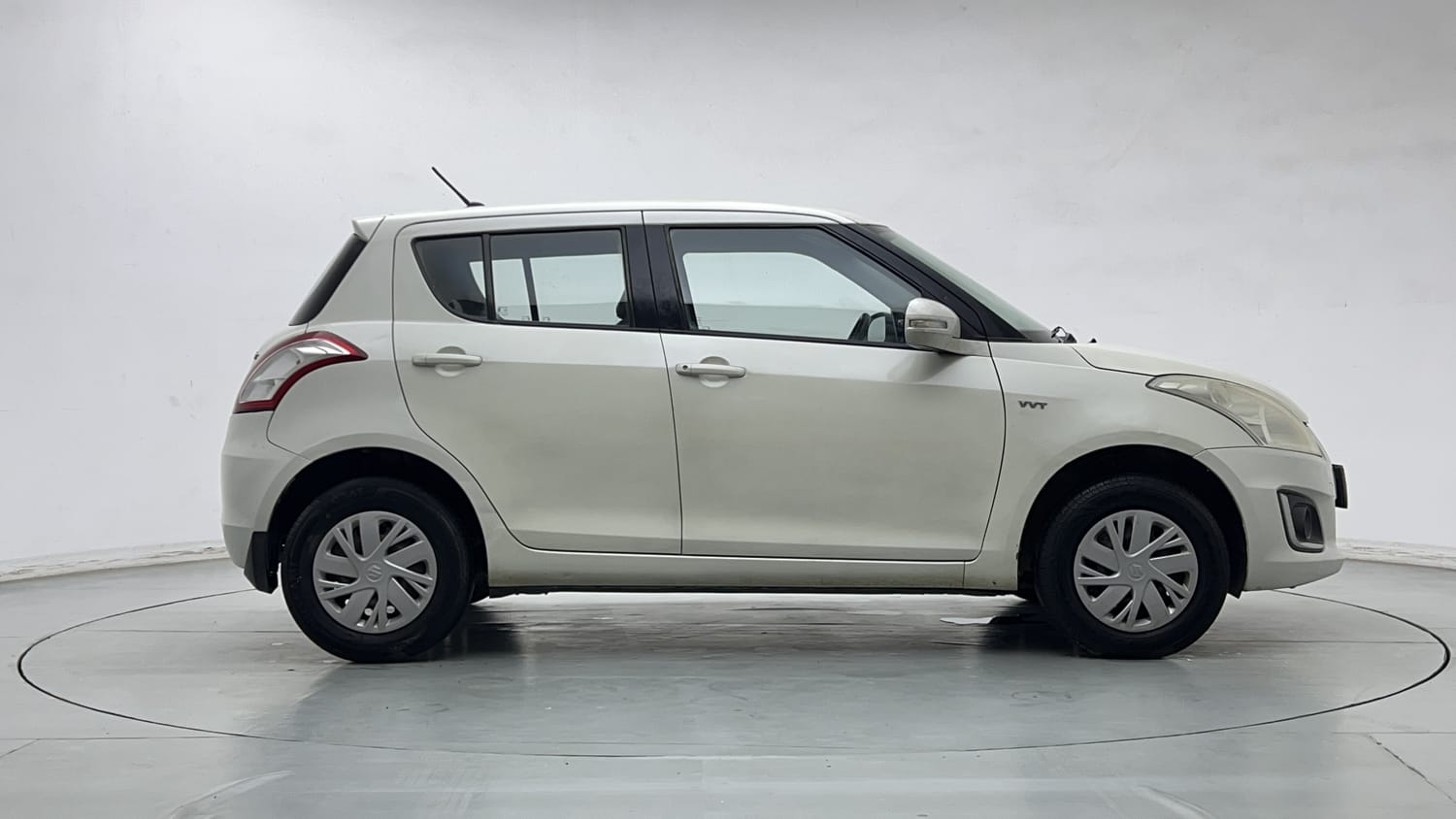 Used 2016 Maruti Suzuki Swift VXi Petrol Manual exterior RIGHT SIDE VIEW
