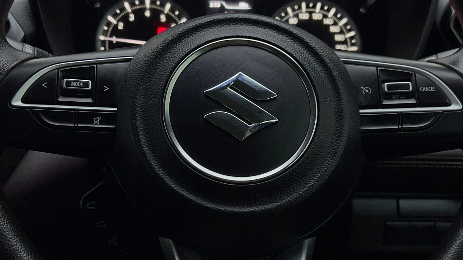 Used 2024 Maruti Suzuki Grand Vitara Zeta Smart Hybrid Petrol Manual top_features Airbags