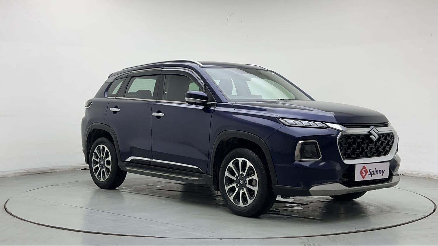 Used 2024 Maruti Suzuki Grand Vitara Zeta Smart Hybrid Petrol Manual exterior RIGHT FRONT CORNER VIEW
