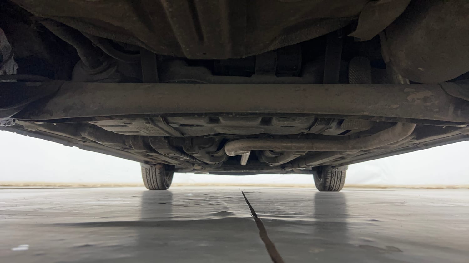 Used 2018 Hyundai Elite i20 Sportz 1.2 Petrol Manual extra REAR UNDERBODY VIEW (TAKEN FROM REAR)