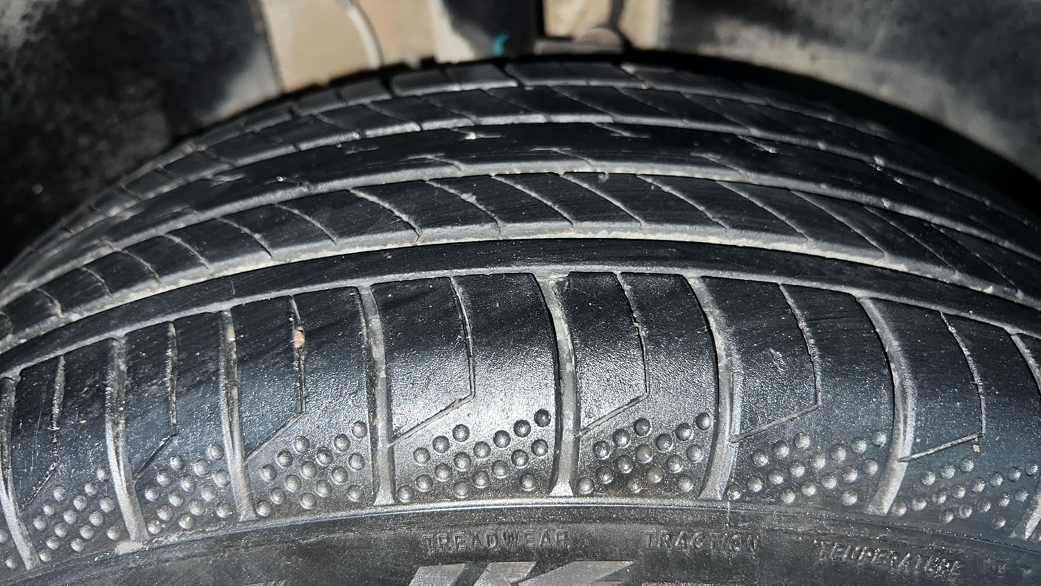 Used 2026 Tata Punch Accomplished + S CNG Automatic Cng Automatic tyres RIGHT FRONT TYRE TREAD VIEW