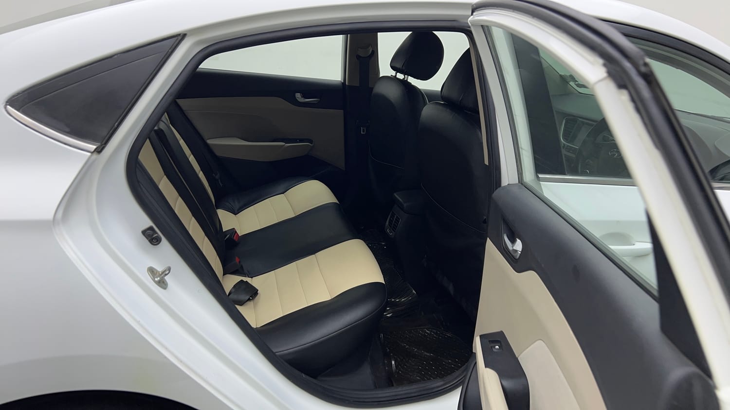 2017 Hyundai Verna SX 1.6 VTVT-18
