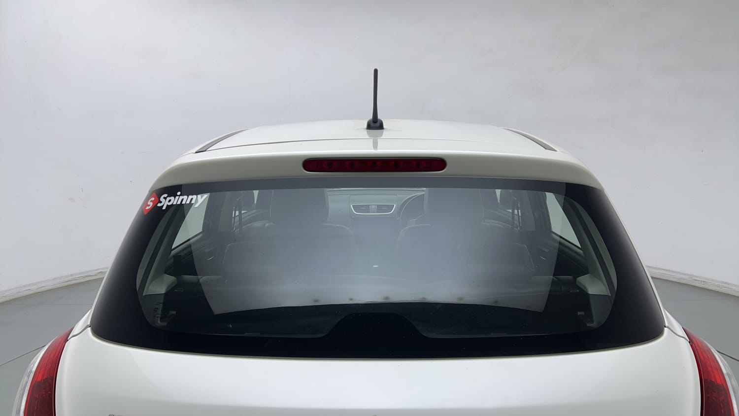 Used 2016 Maruti Suzuki Swift VXi Petrol Manual exterior BACK WINDSHIELD VIEW