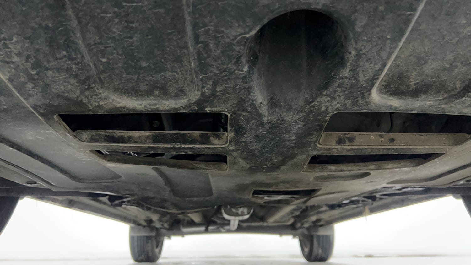 Used 2016 Hyundai Creta 1.6 SX Plus AT Petrol Petrol Automatic extra FRONT LEFT UNDERBODY VIEW
