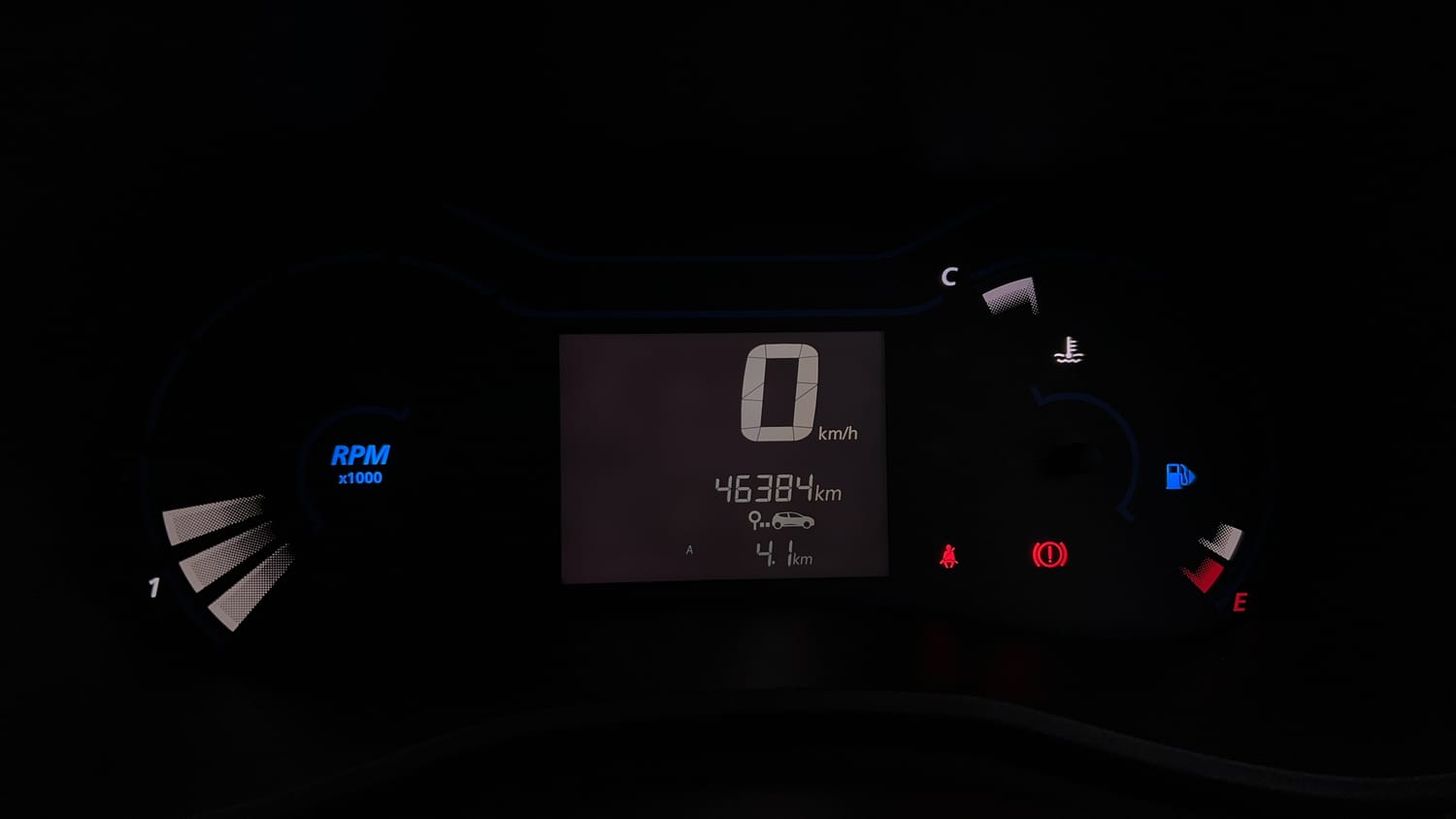 Used 2020 Renault Kwid RXT 1.0 Opt Petrol Manual interior CLUSTERMETER VIEW