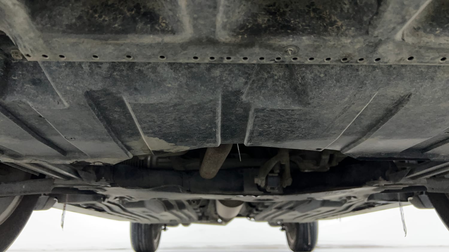 Used 2024 Maruti Suzuki Grand Vitara Zeta Smart Hybrid Petrol Manual extra FRONT LEFT UNDERBODY VIEW