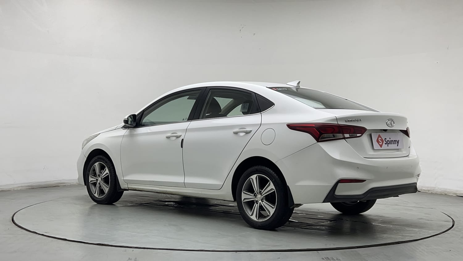 2017 Hyundai Verna SX 1.6 VTVT-2