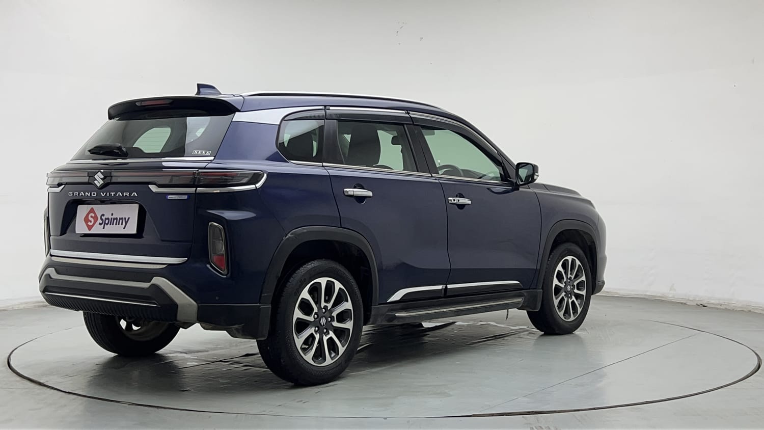 Used 2024 Maruti Suzuki Grand Vitara Zeta Smart Hybrid Petrol Manual exterior RIGHT REAR CORNER VIEW