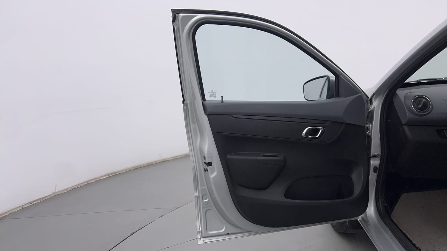 Used 2020 Renault Kwid RXT 1.0 Opt Petrol Manual interior LEFT FRONT DOOR OPEN VIEW