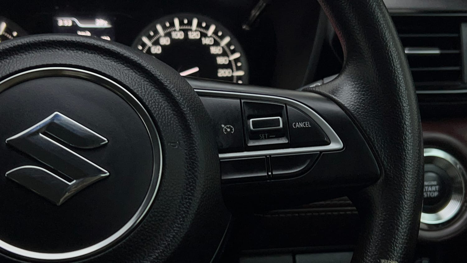 Used 2024 Maruti Suzuki Grand Vitara Zeta Smart Hybrid Petrol Manual top_features Cruise control