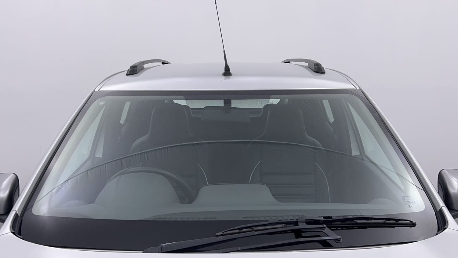Used 2020 Renault Kwid RXT 1.0 Opt Petrol Manual exterior FRONT WINDSHIELD VIEW