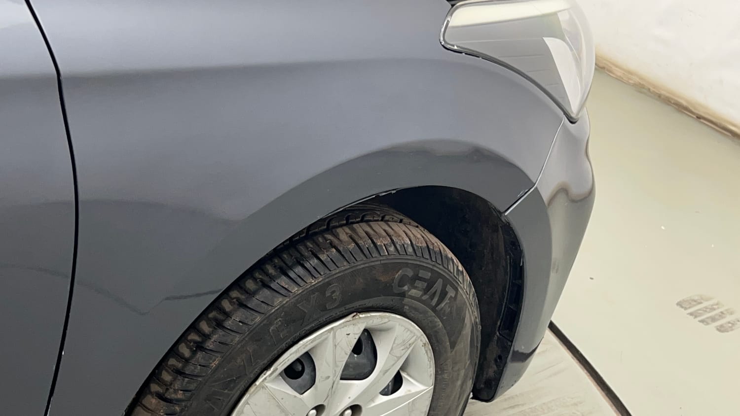 Used 2018 Hyundai Elite i20 Sportz 1.2 Petrol Manual dents MINOR SCRATCH