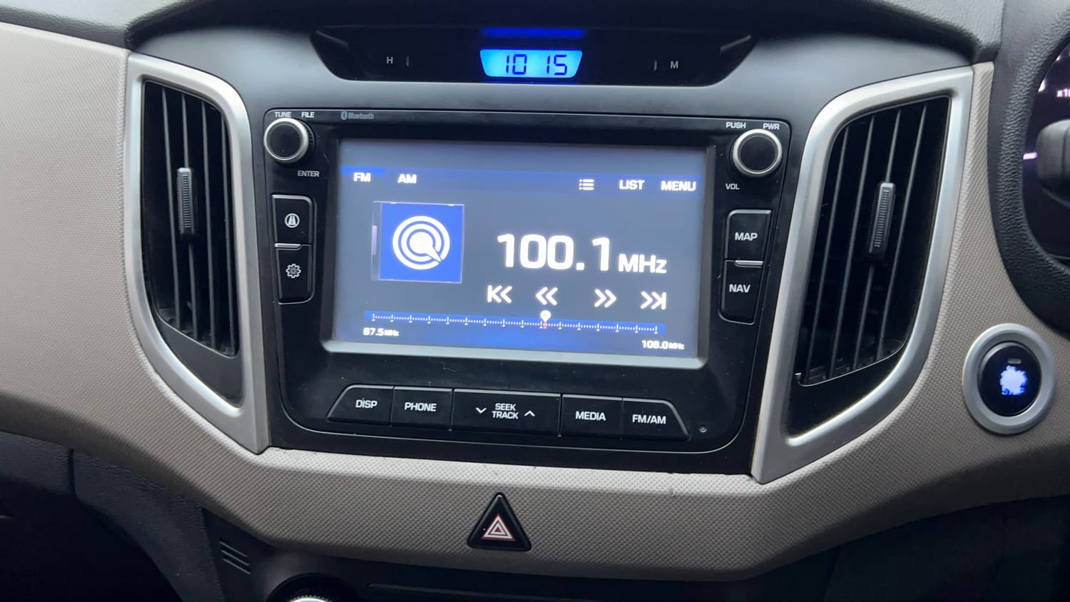 Used 2016 Hyundai Creta 1.6 SX Plus AT Petrol Petrol Automatic top_features Integrated (in-dash) music system