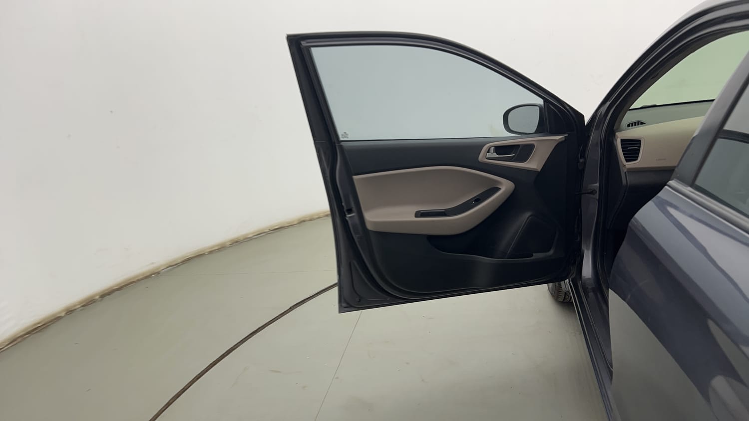 Used 2018 Hyundai Elite i20 Sportz 1.2 Petrol Manual interior LEFT FRONT DOOR OPEN VIEW