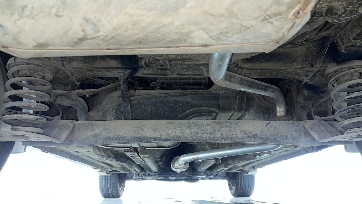 Used 2016 Hyundai Creta 1.6 SX Plus AT Petrol Petrol Automatic extra REAR UNDERBODY VIEW (TAKEN FROM REAR)