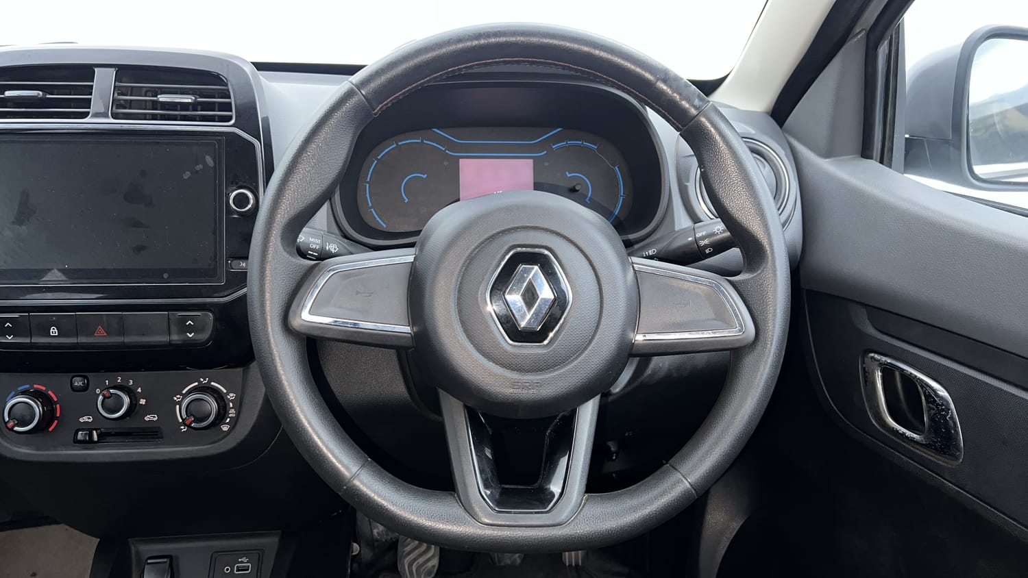 Used 2020 Renault Kwid RXT 1.0 Opt Petrol Manual interior STEERING VIEW