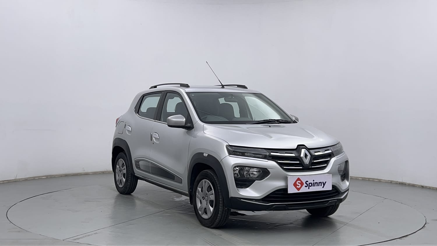 Used 2020 Renault Kwid RXT 1.0 Opt Petrol Manual exterior RIGHT FRONT CORNER VIEW