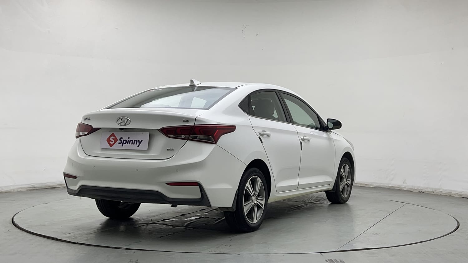 2017 Hyundai Verna SX 1.6 VTVT-4