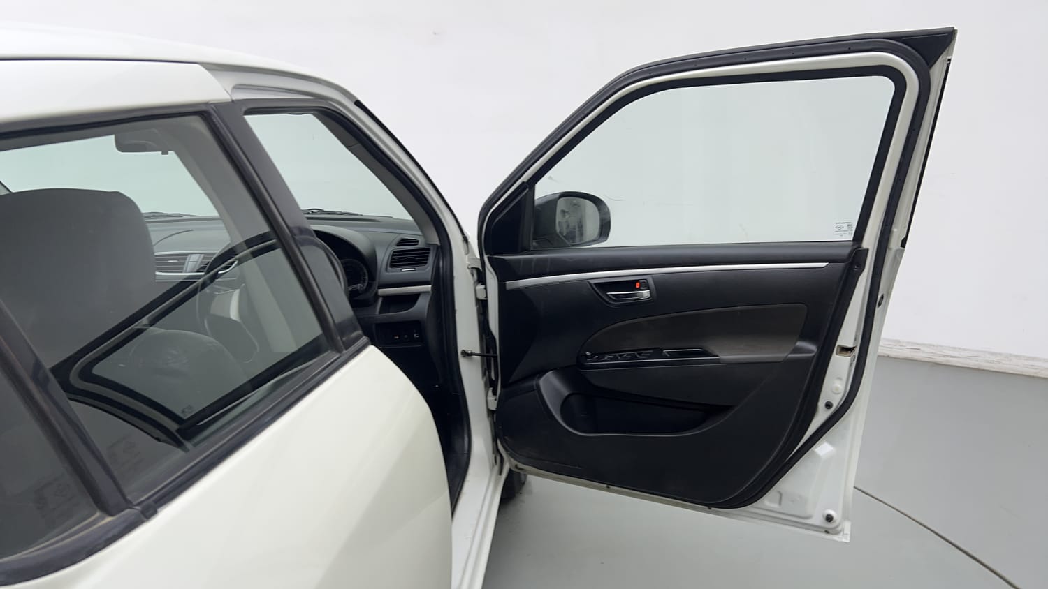 Used 2016 Maruti Suzuki Swift VXi Petrol Manual interior RIGHT FRONT DOOR OPEN VIEW