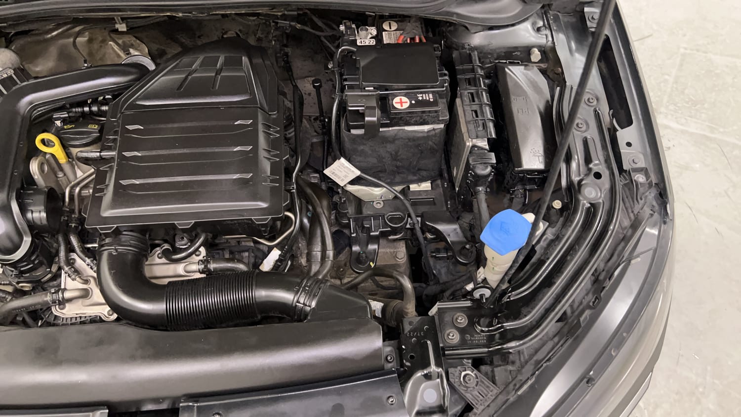Used 2022 Skoda Slavia Style 1.0L TSI AT Petrol Automatic engine ENGINE LEFT SIDE VIEW
