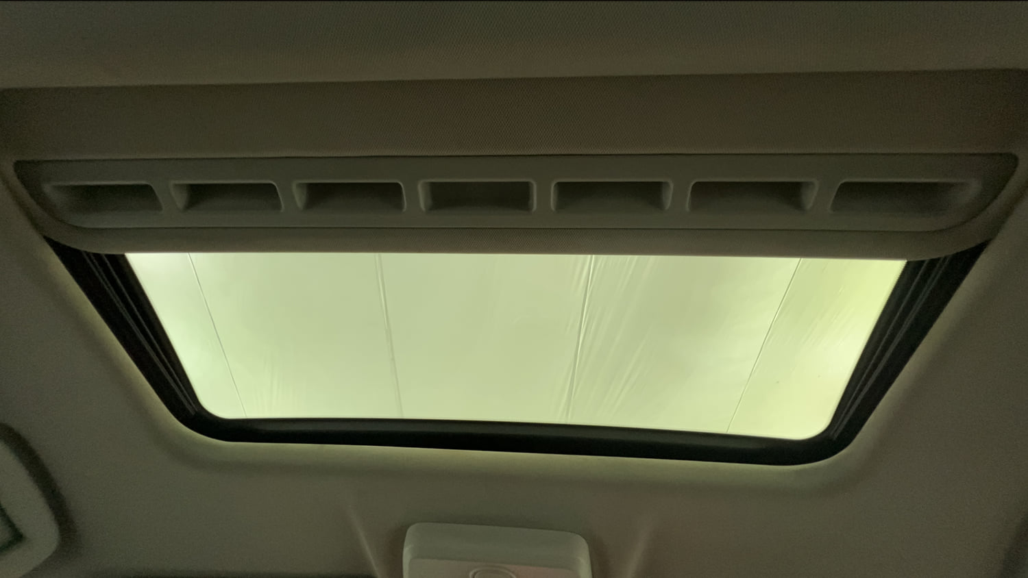 Used 2023 Tata Nexon XZA Plus (S) Petrol Automatic top_features Sunroof