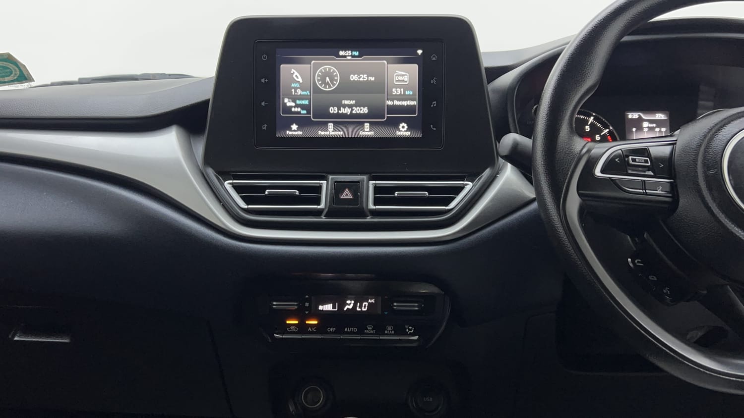 Used 2022 Maruti Suzuki Baleno Zeta MT Petrol Manual interior MUSIC SYSTEM & AC CONTROL VIEW