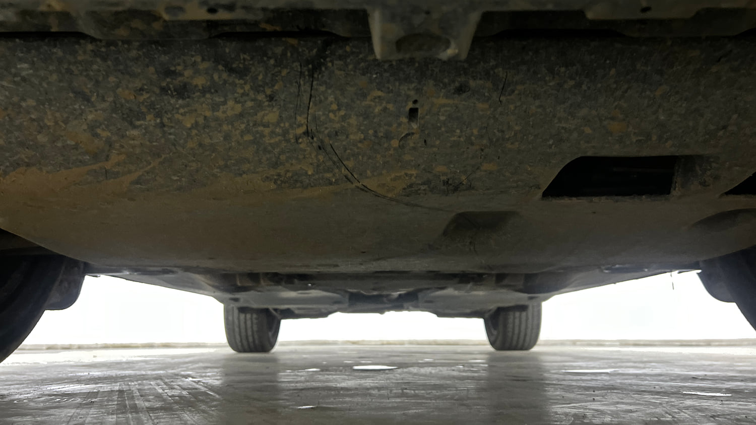 Used 2022 Volkswagen Tiguan Elegance 2.0 TSI DSG Petrol Automatic extra FRONT LEFT UNDERBODY VIEW