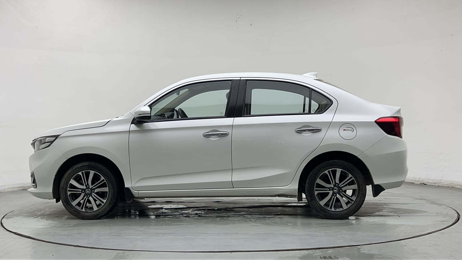 Used 2024 Honda Amaze VX 1.2 Petrol MT Petrol Manual exterior LEFT SIDE VIEW